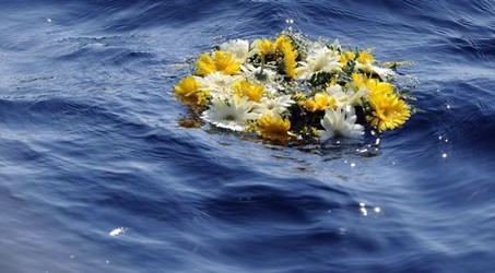 Migranti, a Lampedusa morti una donna e un bambino, 30 dispersi