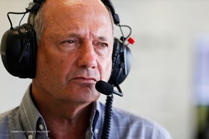 Formula 1, finisce l'era di Ron Dennis alla McLaren