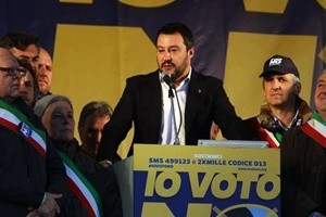 Salvini: no sostegno ad alcun governo, voto con qualsiasi legge