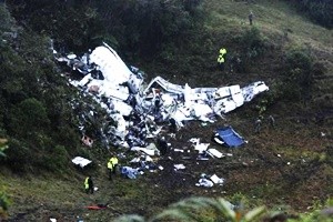Colombia, aereo Chapecoense: le immagini dal luogo dello schianto