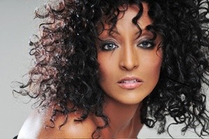 senhit-marracash-living-for-the-weekend-tour-2016