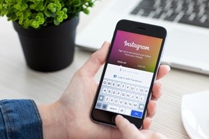In arrivo novità su Instagram: stop abusi utenti, scatta blocco commenti
