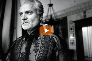 Un omaggio a Gianni Versace a 70 anni dalla sua nascita