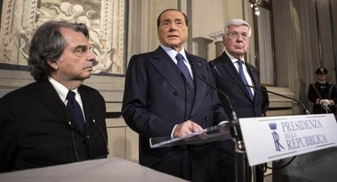 Berlusconi non spariglia e sale al Colle, ok su legge elettorale ma no a governissimo