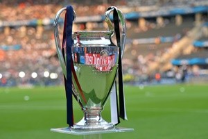 champions-league-trophy-1024x682