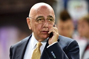 Milan, Galliani una furia: "Se ulteriori ritardi niente Supercoppa"
