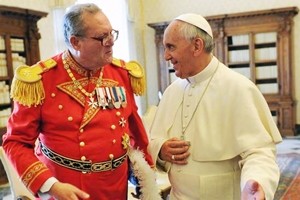 Sostituito Gran Cancelliere, il Papa nomina “commissione”. Ordine di Malta contesta Francesco