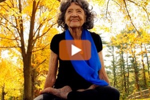 I segreti di Tao, 98 anni: maestra di yoga più anziana al mondo