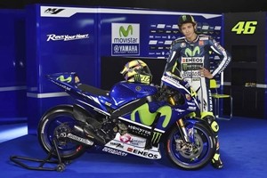 Presentata la Yamaha, Rossi: “Dovremo andar forte in ogni Gp”
