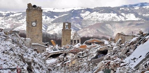 Torna a tremare il centro Italia, Abruzzo in ginocchio. Crolla definitivamente campanile Chiesa Amatrice