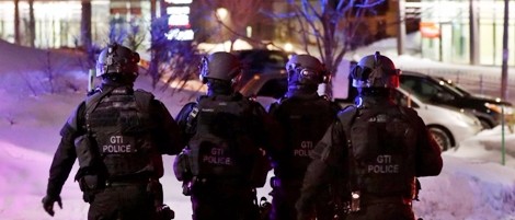 Quebec, 6 morti in attacco moschea: 2 arresti. “Attentato terroristico contro musulmani”. E in Olanda ora si prega a porte chuse