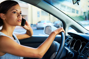 La California vieta l'uso di smartphone alla guida