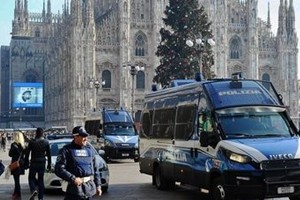 Magrebino ricoverato a Milano, ha inalato sostanze sospette. Si indaga su possibili reti jihadiste