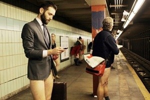 Tutti in metro in mutande, è il "No pants subway ride"