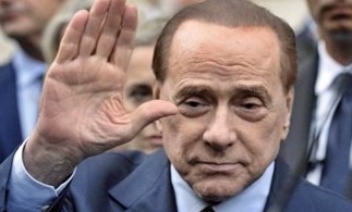 Berlusconi attende il governo, ma pronto a tornare a Senato