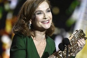 Premi César 2017, trionfa il film "Elle". “Fuocoammare” miglior straniero