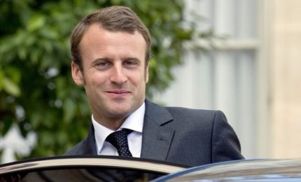 Due mesi al voto, Macron favorito ma pesa "ambiguita". Le Pen ancora al primo posto