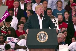 Trump inventa un attacco in Svezia l'ironia su Twitter