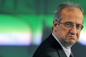 Veltroni candidato a presidente Lega A, Zamparini frena: niente politici nel calcio. Salvini: non era in Africa