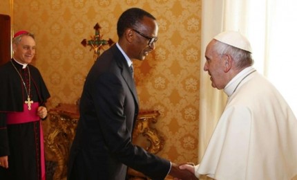Papa, perdono per violenze in Rwanda: "Hanno deturpato il volto della Chiesa"