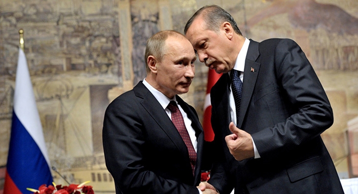 Putin corteggia i curdi in Siria, ma per Erdogan è un problema serio