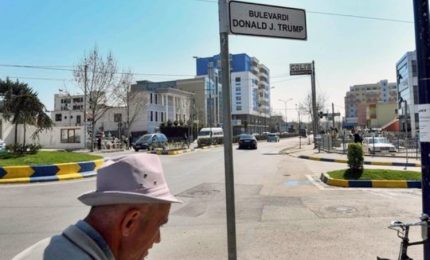 Albania, dopo via Berlusconi a Kamza c'è anche un viale Trump