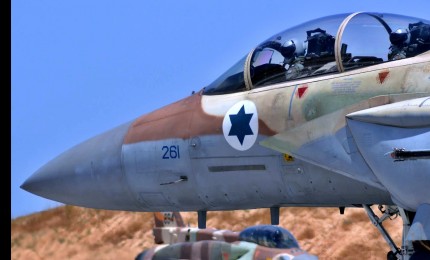 Caccia israeliani nel mirino dei siriani. Israele minaccia sistemi di difesa aerea