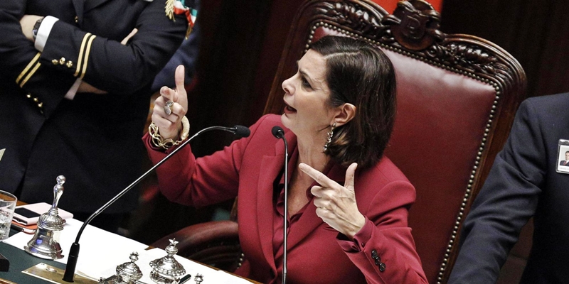 Approvato il Whistleblowing, Boldrini: “Passo avanti lotta illegalità”. Sisto (Fi): “Norma barbarica”