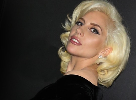 Lady Gaga svela il nuovo singolo “The Cure”