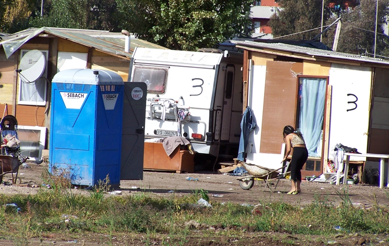Rom, 28 mila vivono in baraccopoli