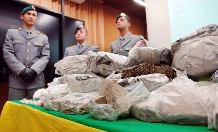 Traffico droga, 19 arresti in diverse regioni e sequestro 300 kg cocaina