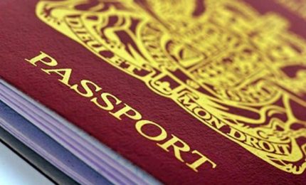 Gran Bretagna, nuovi passaporti dal 2019