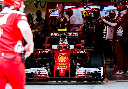 Kimi Raikkonen rinnova con la Ferrari per un altro anno
