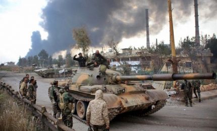Siria, attacco chimico su città ribelle. A rischio negoziati ma Damasco smentisce