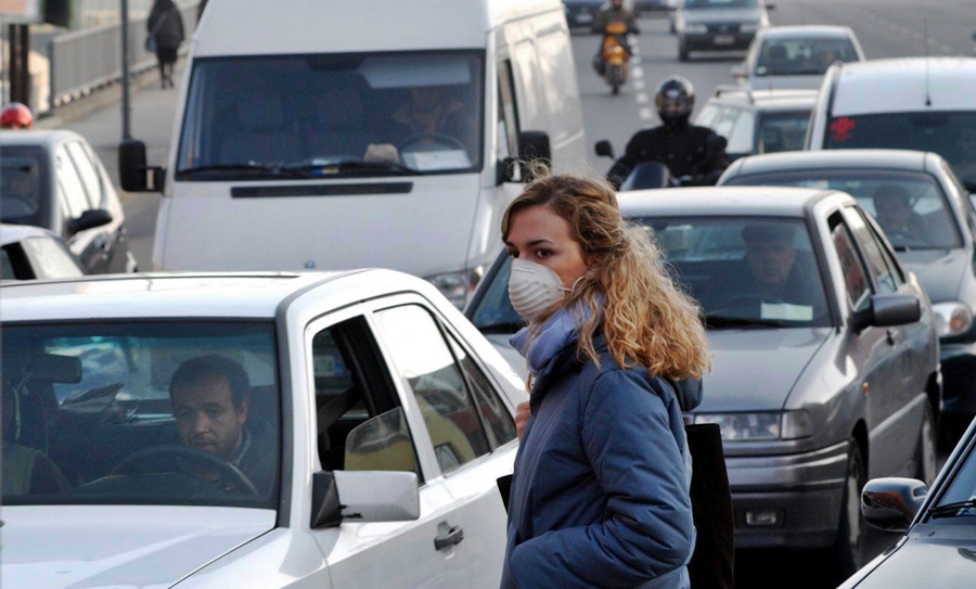 Allarme smog in Piemonte, giunta approva protocollo anti Pm10. Entra in azione il “semaforo”