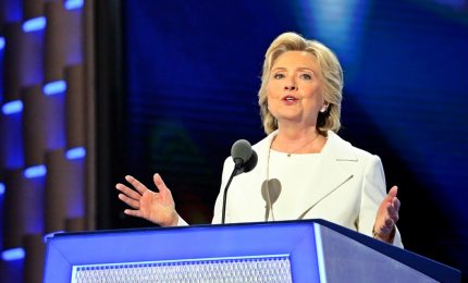 Clinton parla della sconfitta: ora faccio parte resistenza