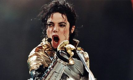 Michael Jackson guadagna di più dopo la sua morte, nell'ultimo anno incassati 75 milioni