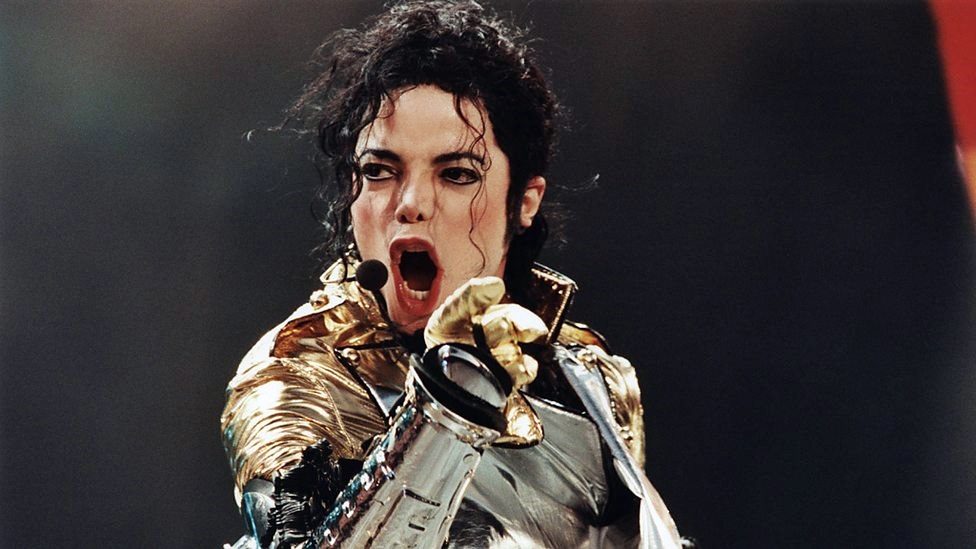 Michael Jackson guadagna di più dopo la sua morte, nell’ultimo anno incassati 75 milioni
