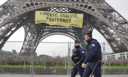 L'Isis minaccia voto in Francia: uccidete candidati ed elettori