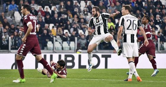 Juventus-Torino 1-1, Higuain nel recupero