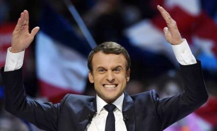 Macron, vittoria schiacciante. L'ottavo presidente: difenderò la Francia e l'Europa