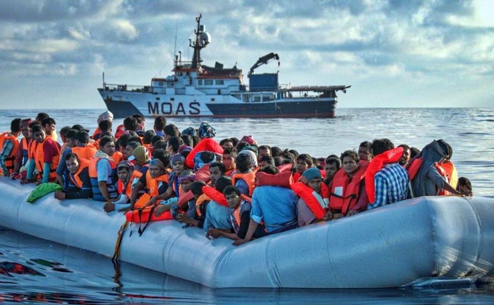Nave svedese a Catania con 650 migranti, 9 morti a bordo