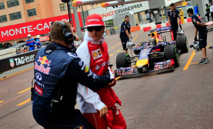 Pole position di Raikkonen, Vettel parte secondo