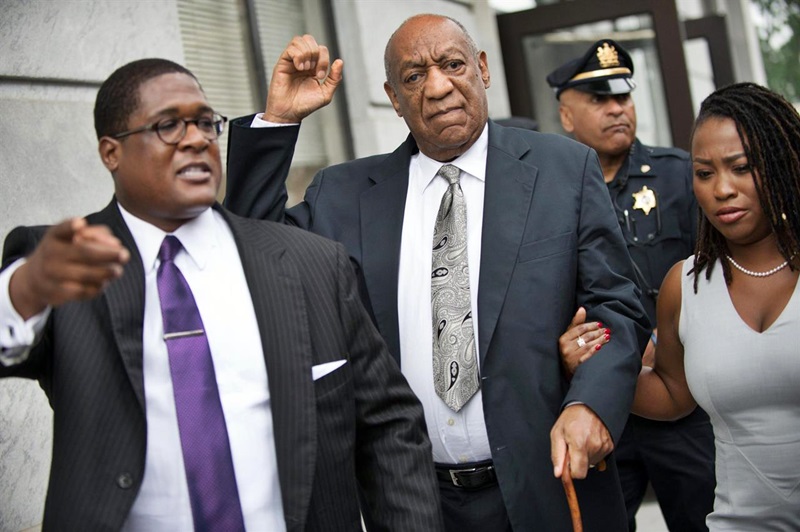 Bill Cosby libero, ma la procura pronta a un nuovo processo