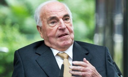Morto l'ex cancelliere Kohl, artefice della riunificazione due Germanie