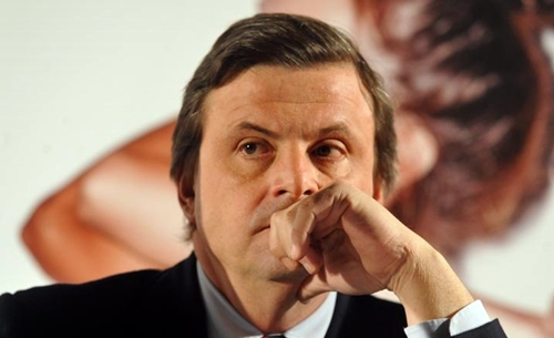 Schiaffo di Calenda a Renzi: lui può essere il leader ma non è scontato