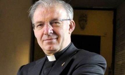 Condannato per pedofilia, Papa dimette dallo stato clericale don Mauro Inzoli