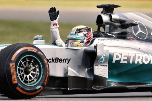 Hamilton rinnova con la Mercedes fino al 2020