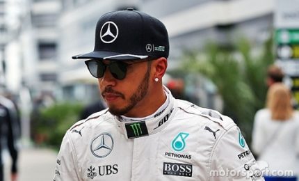 Lewis Hamilton preoccupato: "Poca aderenza"
