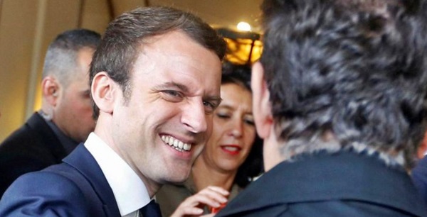 Macron elogia il coraggio e la responsabilità di Mattarella